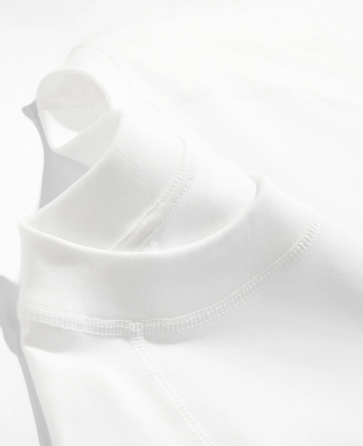 Camiseta blanca vintage lavada - Outdoor Adventure America reseña y precio